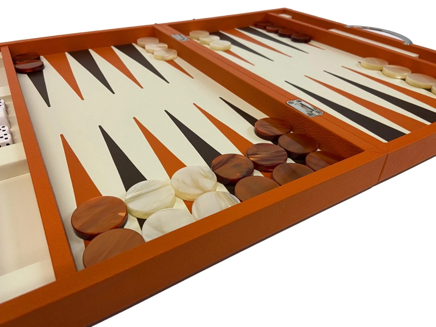 Backgammon En Cuir Véritable MM - Orange - Renzo Romagnoli 11 Backgammon En Cuir Véritable MM - Orange - Renzo Romagnoli – Image 9