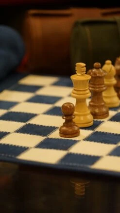 Ensemble D'échecs Roulable Magnétique - Cuir Véritable - Bleu -Périphériques De Jeu ensemble dechecs roulable magnetique cuir veritable bleu ensemble dechecs luxe classique jeu dechecs de voyage en cuir veritable 958701