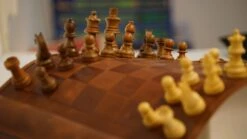 Ensemble D'échecs Roulable Magnétique - Cuir Véritable - Classique 21 Ensemble D'échecs Roulable Magnétique - Cuir Véritable - Classique -Périphériques De Jeu ensemble dechecs roulable magnetique cuir veritable classique ensemble dechecs luxe classique jeu dechecs echecs de voyage en cuir veritable 550854