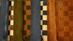 Ensemble D'échecs Roulable Magnétique - Cuir Véritable - Vert / Intérieur Doré 25 Ensemble D'échecs Roulable Magnétique - Cuir Véritable - Vert / Intérieur Doré -Périphériques De Jeu ensemble dechecs roulable magnetique cuir veritable classique ensemble dechecs luxe classique jeu dechecs echecs de voyage en cuir veritable 775607 1