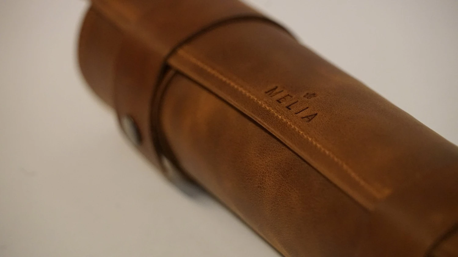 Ensemble D'échecs Roulable Magnétique - Cuir Véritable - Classique 14 Ensemble D'échecs Roulable Magnétique - Cuir Véritable - Classique – Image 12