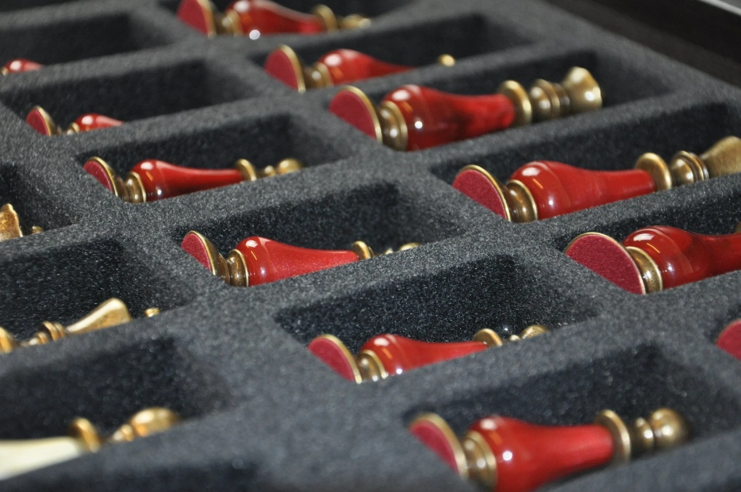 Ensemble Luxe Métal Et Perle - Rouge Et Or 9 Ensemble Luxe Métal Et Perle - Rouge Et Or – Image 7