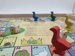 Plumier Jeu De L'oie / Petits Chevaux - Bois Blanc -Périphériques De Jeu plumier jeu de loie petits chevaux bois blanc jeu traditionnel jeu de loie dadas 126102